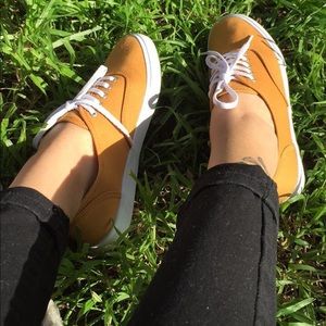 Yellow forever 21 shoes 🐝